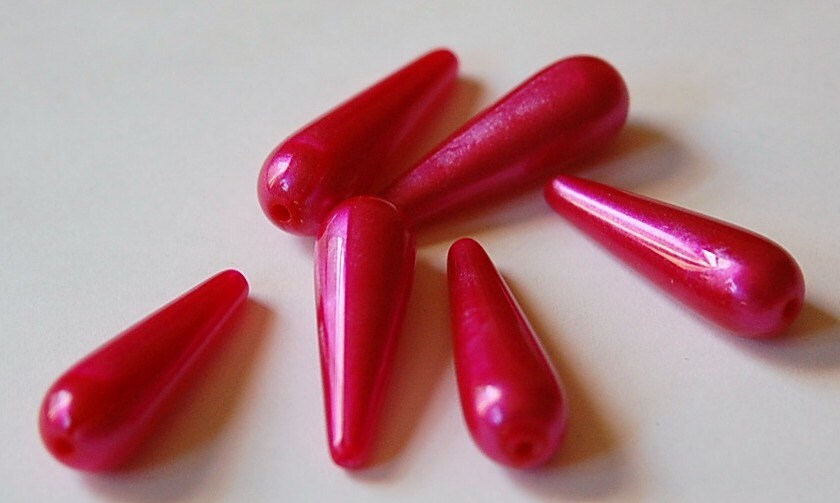 Vintage Acrylic Metalic Pink Moonglow Teardrop Beads lg bds095D