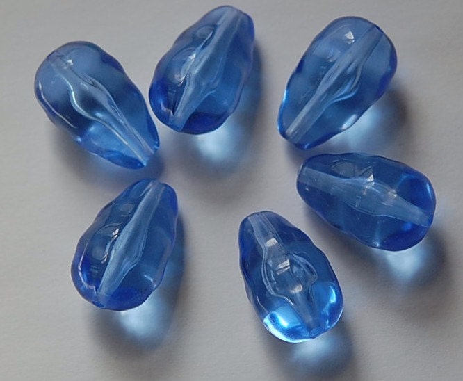 Vintage Acrylic Bumpy Translucent Blue Teardrop Beads bds655C