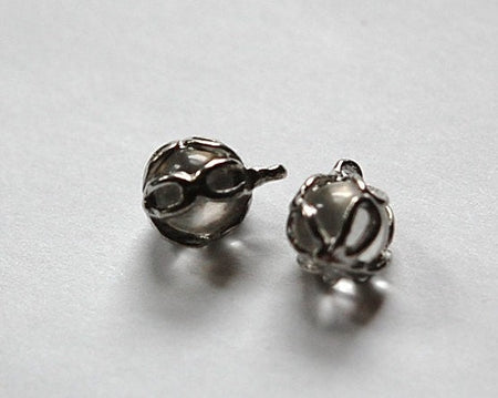 Vintage Clear Glass with Silver Tone Frame Drop Charm chr154