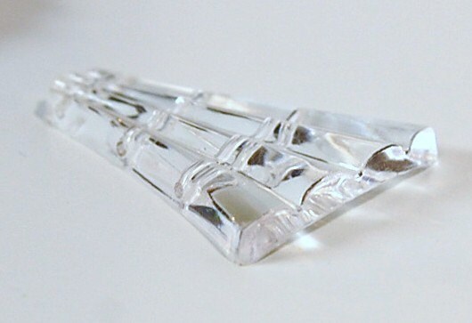 Large Vintage Clear Acrylic 3 Strand Pendant Focal Bead pnd044A