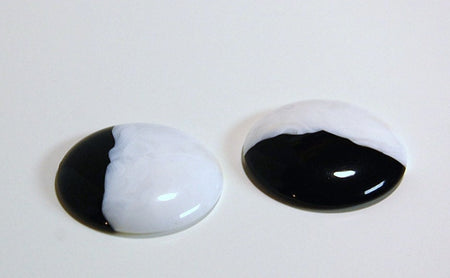 Vintage Black and White Acrylic Cabochons 34mm cab157A