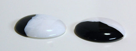 Vintage Black and White Acrylic Cabochons 34mm cab157A
