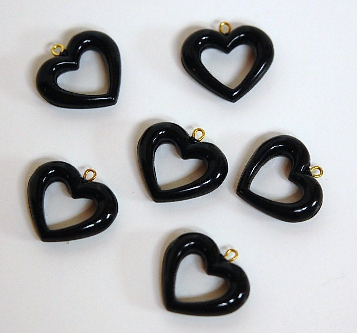 Vintage Acrylic Black Open Center Heart Charms Drops chr005B