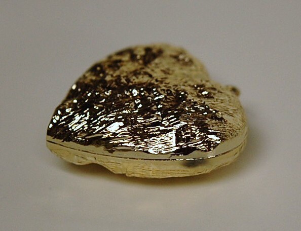 Vintage Acrylic Gold Crinkle Textured Heart Pendant pnd146A