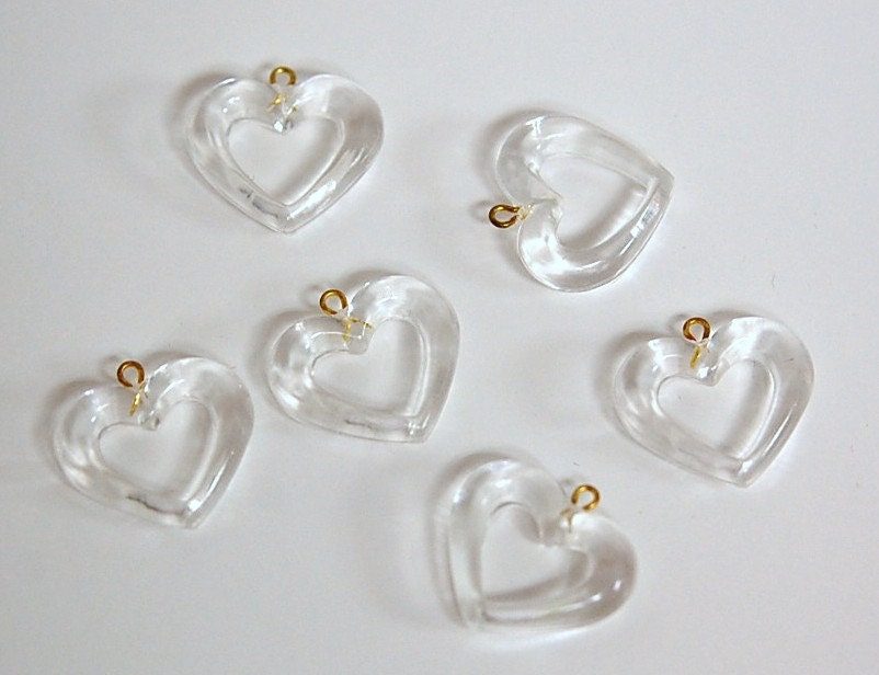 Vintage Acrylic Open Center Heart Charms Drops chr005
