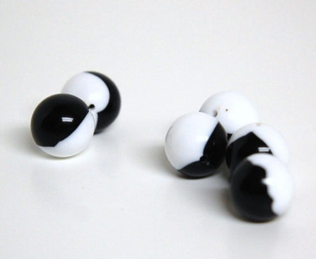 Vintage Black and White Pattern Chunky Acrylic Beads 13mm (6) bds125A