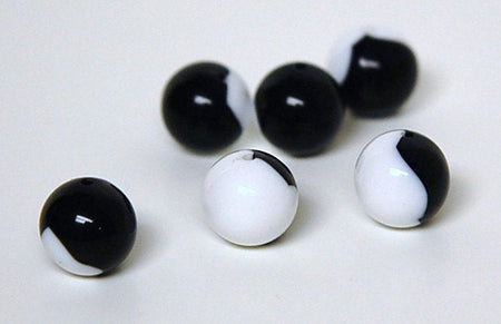 Vintage Black and White Pattern Chunky Acrylic Beads 10mm (6) bds125C