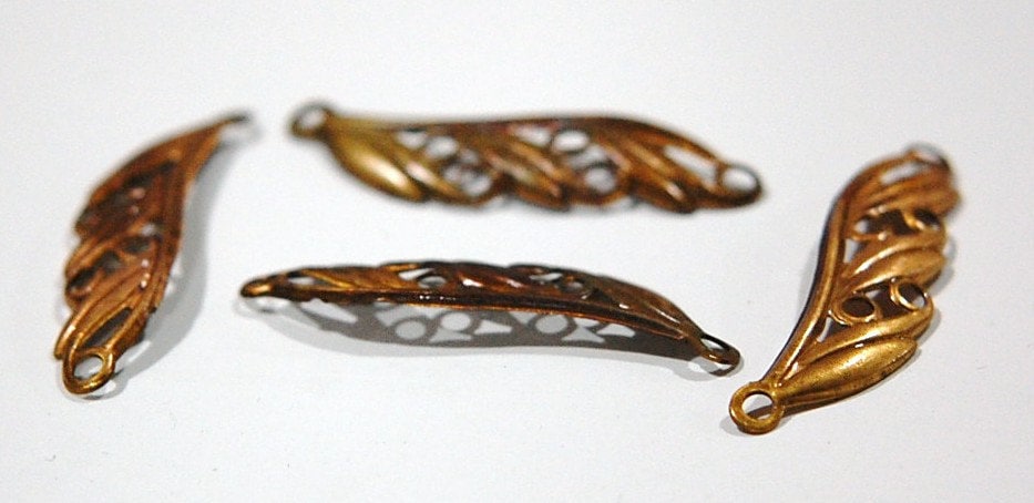 Raw Brass Leaf Scroll Connector Pendant (4) mtl183