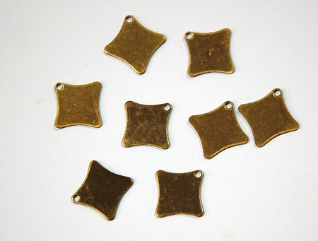 1 Hole Raw Brass Flat Scalloped Square Charms Drops (8) mtl202C