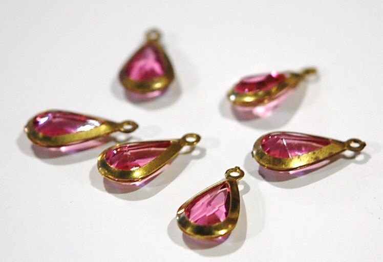 Vintage Acrylic Rose Pink Brass Frame Set Teardrop Charms cha004E