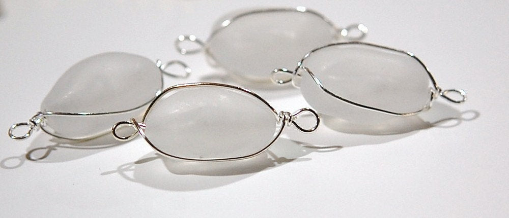 Acrylic Matte Crystal Bead with Silver Wrap Connector (4) drp050D