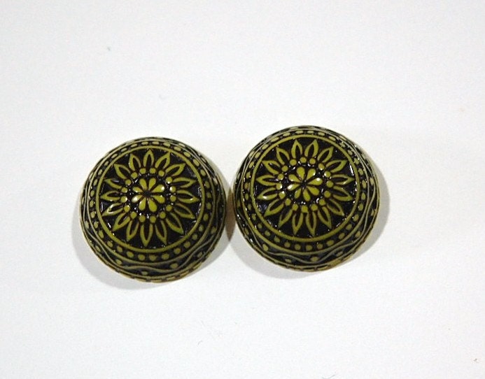 Vintage Etched Mosaic Yellow and Black Cabochons 18mm (2) cab710B