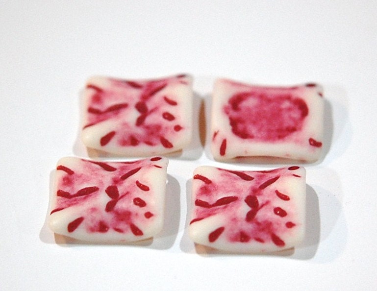 Vintage Matte Raspberry Pink on Soft White Etched Square Wavy Acrylic Pendants 20mm (4) pnd149D