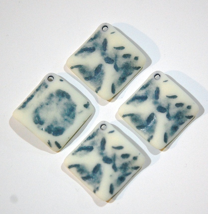 Vintage Matte Blue on Soft White Etched Square Wavy Acrylic Pendants 20mm (4) pnd149E