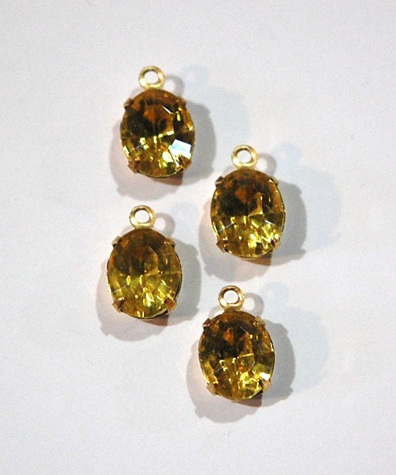 Faceted Jonquil Oval Stones in 1 Loop Brass Setting ovl005BB
