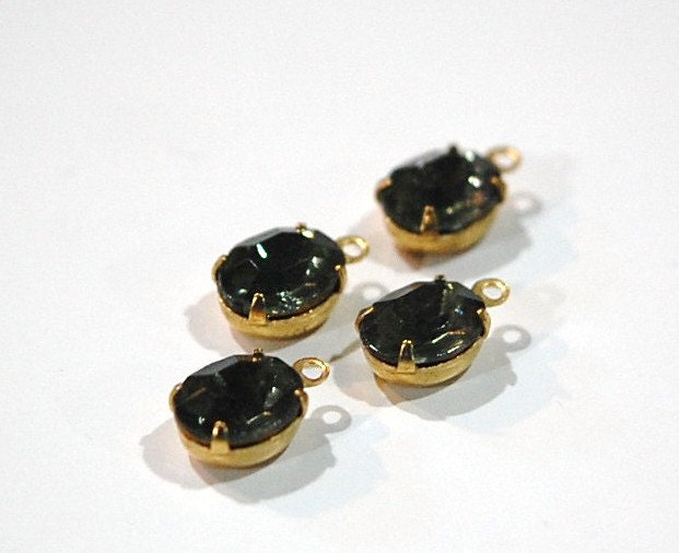 Faceted Black Diamond Oval Stones in 1 Loop Brass Setting ovl005CC