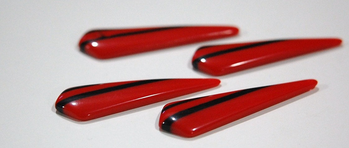 Vintage Red with Black Stripe Retro Pointed Acrylic Pendants pnd150D