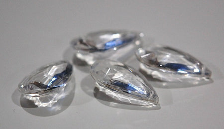 Vintage Acrylic Clear Faceted Prism Pendants Drops bds358
