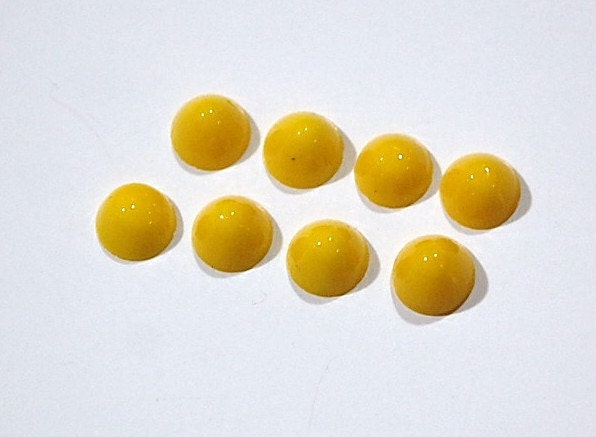 Vintage Opaque Yellow High Dome Glass Cabochons 7mm cab701JJ