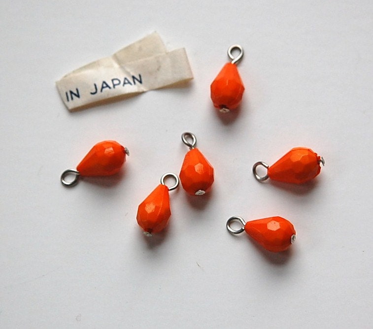 Vintage Opaque Orange Faceted Acrylic Teardrop with Silver Loop Japan drp095A