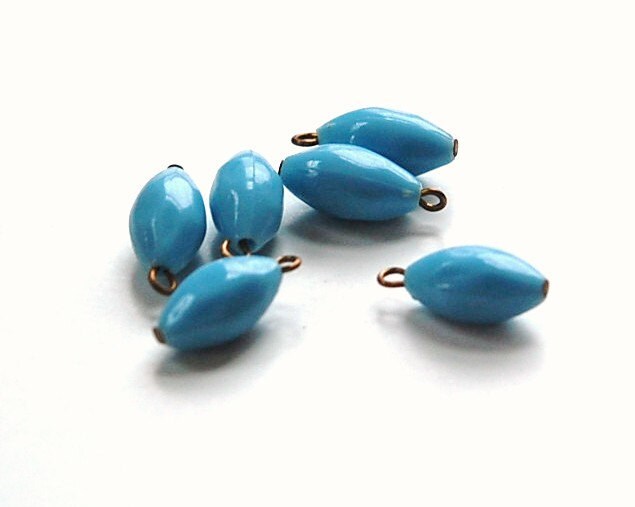 Vintage Turquoise Blue Plastic Drops Charms Dangles Beads drp012B