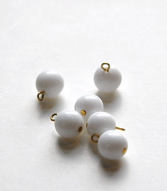 1 Loop White Smooth Glass Drops Czech Beads 10mm (6) drp087