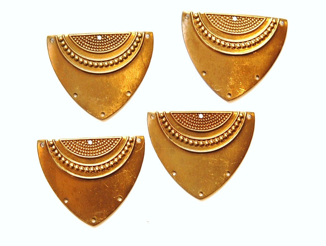 6 Hole Raw Brass Dapped Triangle Shield Tribal Pendant Connector (4) mtl180A