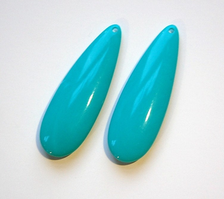 Vintage Acrylic Teal Teardrop Pendants MD (2) pnd144D
