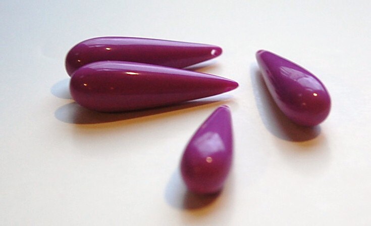Vintage Acrylic Teardrop Beads Pendants Opaque Purple 40x10mm (4) bds090K