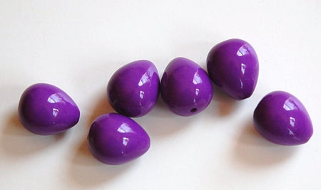Vintage Acrylic Chubby Purple Teardrop Beads (6) bds636D