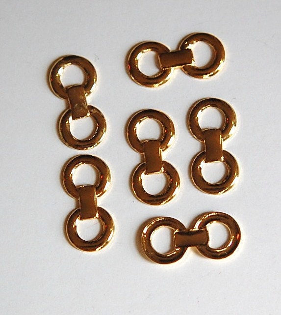 Gold Plated Brass Linked Ring Drops 19x9mm (10)