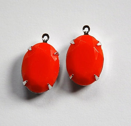 Vintage Opaque Orange Faceted Stone in 1 Loop Silver Setting ovl004P
