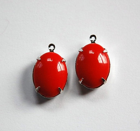 Vintage Opaque Red Stone in 1 Loop Silver Setting ovl004RR