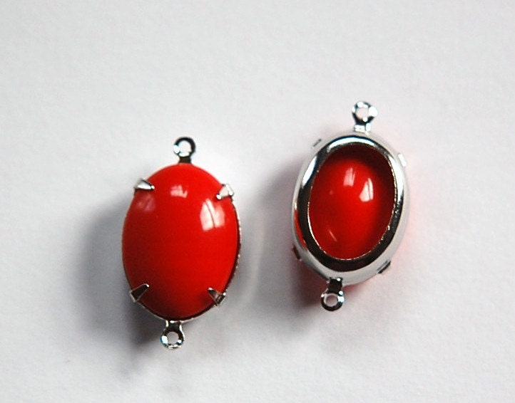 Vintage Opaque Red Stone in 2 Loop Silver Setting ovl004RR2