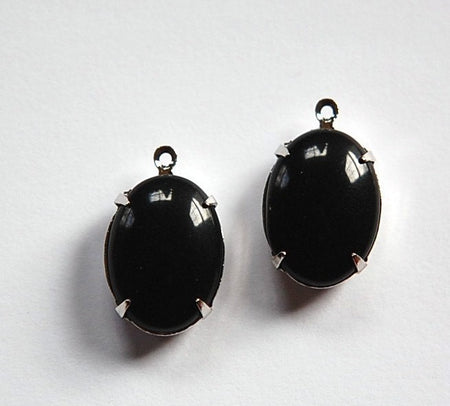 Vintage Smooth Jet Black Stone in 1 Loop Silver Setting ovl004J