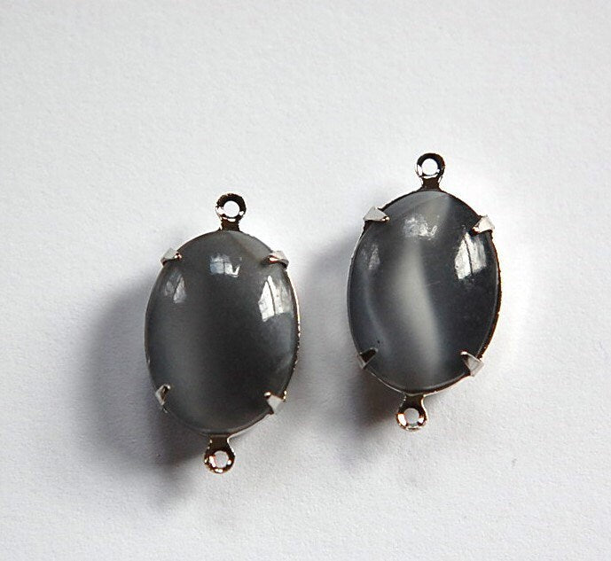 Vintage Gray Moonglow Glass Stone in 2 Loop Silver Setting ovl004AA2