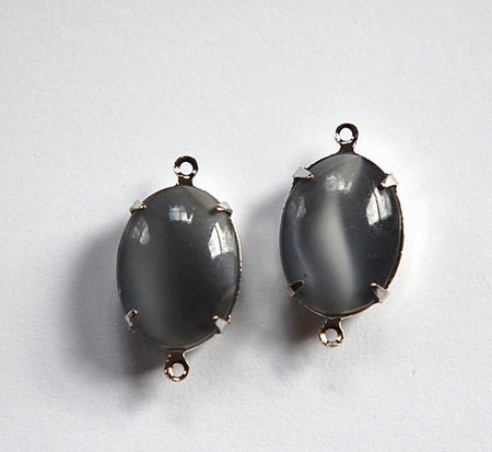 Vintage Gray Moonglow Glass Stone in 2 Loop Silver Setting ovl004AA2