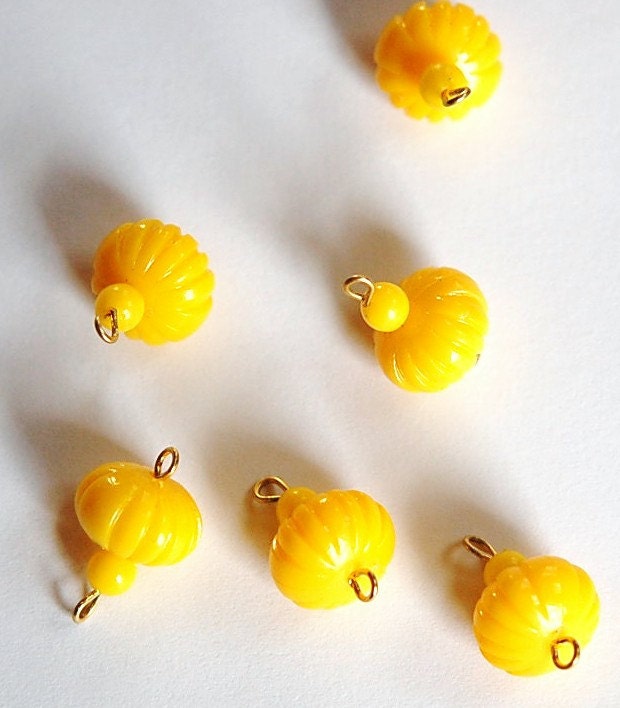 Vintage Yellow Melon Bead Drops Connectors Japan bds022C