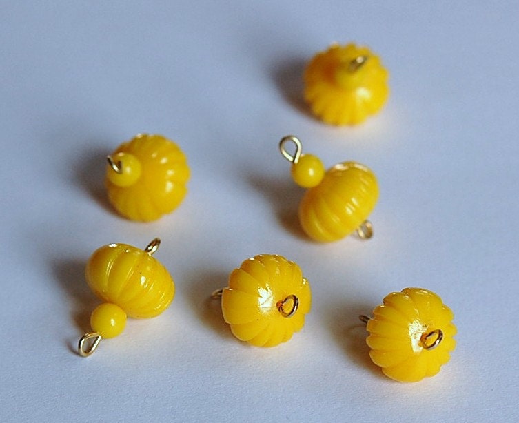 Vintage Yellow Melon Bead Drops Connectors Japan bds022C