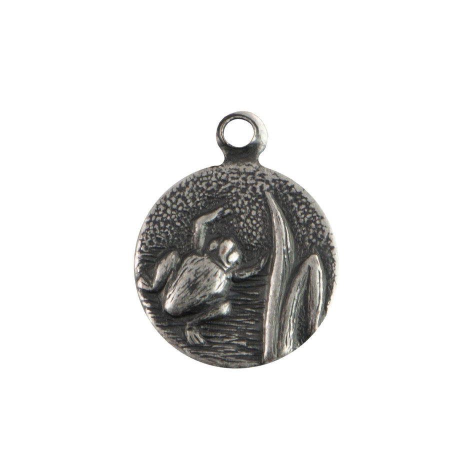 10mm Frog Charms (8)