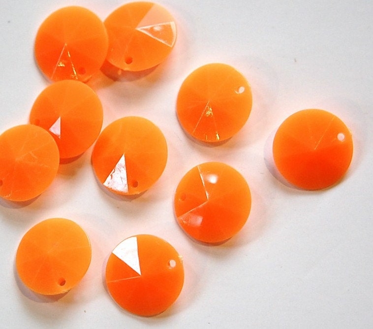 Vintage Faceted Tangerine Orange Round Disk Charms Drops 15mm (12) chr026C