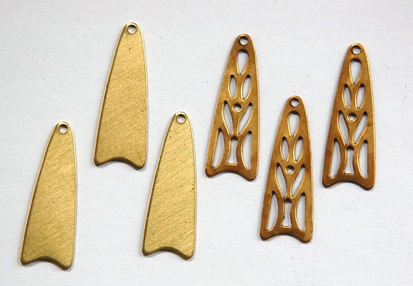 Raw Brass Stacking Charm Pendant Findings (6) mtl127A