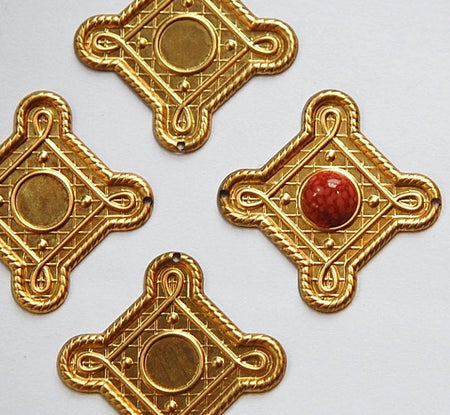 2 Hole Raw Brass Square Connector Pendant with 9mm Setting (4) mtl366