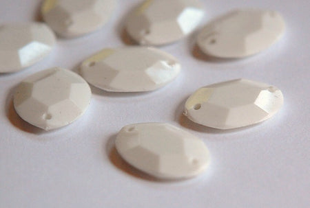 Vintage White Plastic Faceted Drops Connectors bds031J