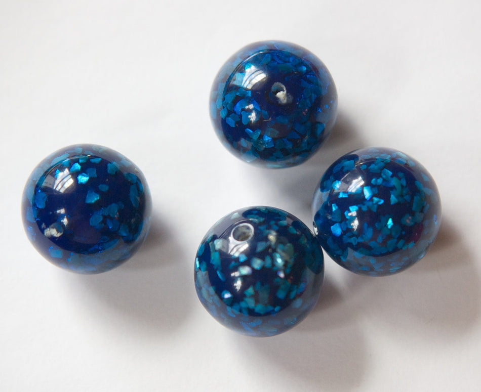 Vintage Lucite Blue Beads with MOP Glitter Inclusions 18mm (4) bds832C