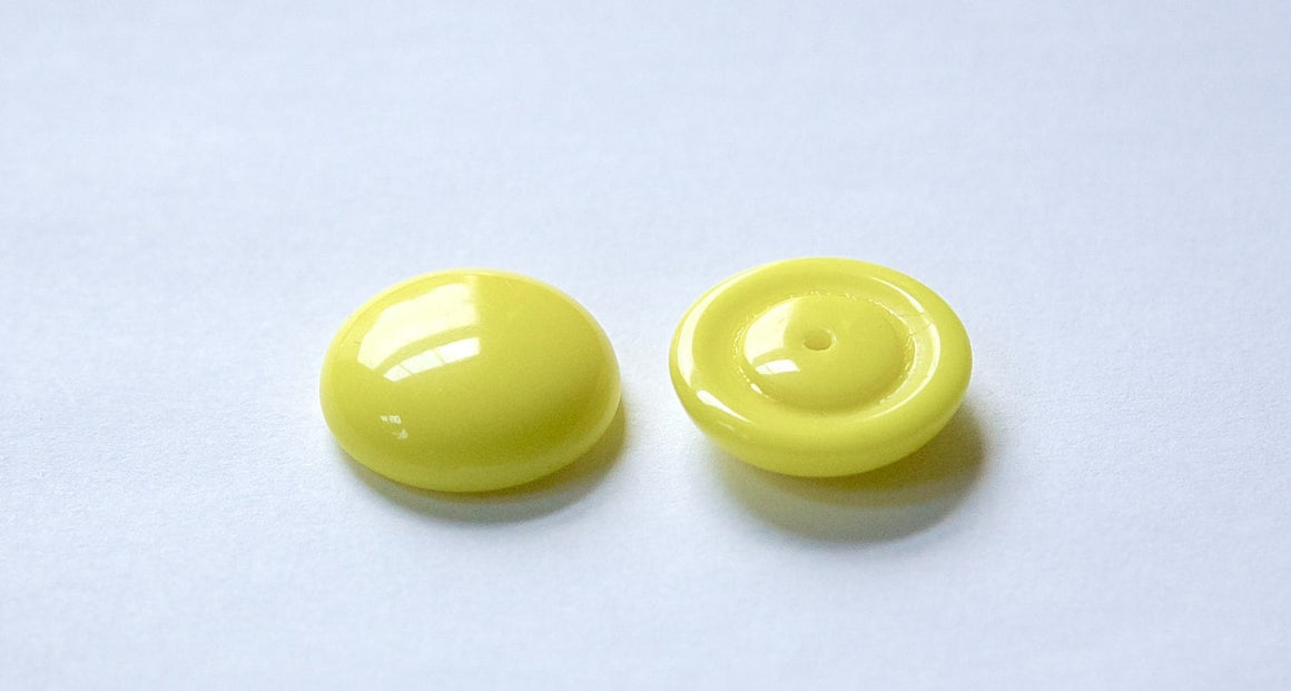 Vintage Yellow Glass Cabochons Germany 20mm cab718