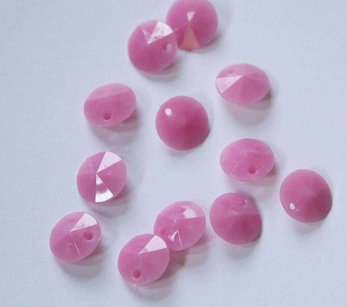 Vintage Faceted Rose Pink Acrylic Round Disk Charms Drops 10mm (15) chr026J
