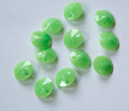 Vintage Faceted Lime Green Acrylic Round Disk Charms Drops 10mm (15) chr026K