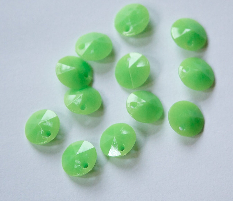 Vintage Faceted Lime Green Acrylic Round Disk Charms Drops 10mm (15) chr026K