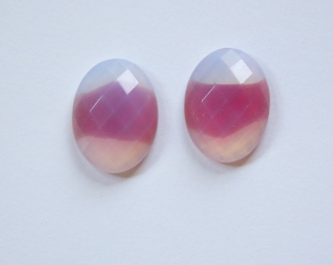 Vintage Red Givre Faceted Cabochons 18mm x 13mm cab460A